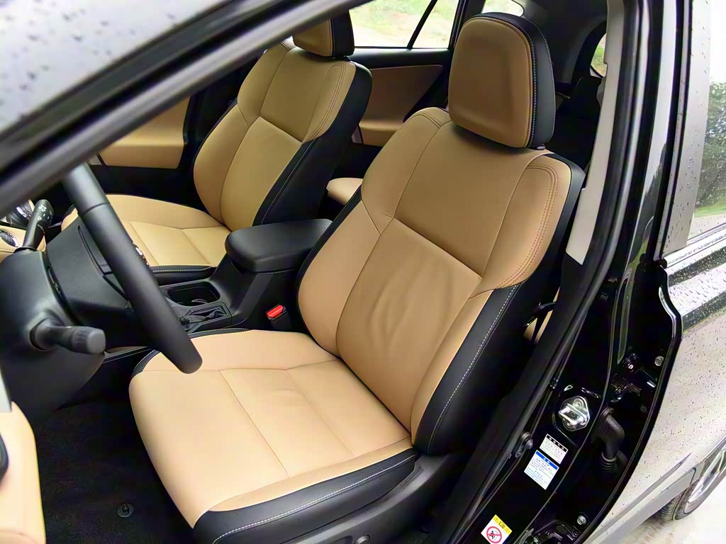 RAV4荣放最低多少钱丰田rav4 2.0买了后悔全