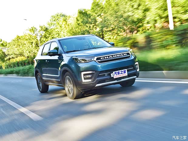 长安汽车 长安CS55 2017款 1.5T 自动炫耀型