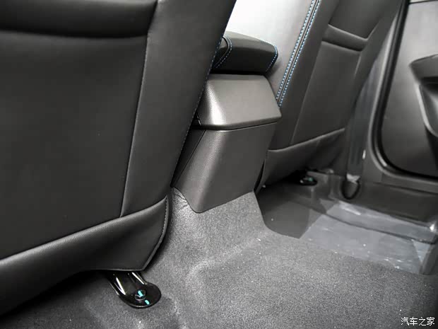 吉利汽车 帝豪新能源 2018款 三厢 1.5L PHEV 精英型