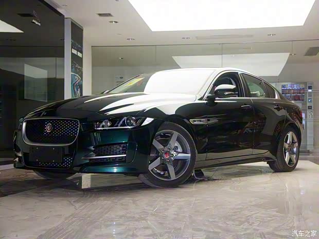 捷豹 捷豹XE 2017款 2.0T 240PS R-Sport
