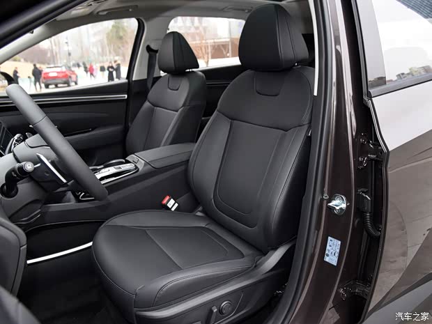 北京现代 途胜 2021款 途胜L 1.5T LUX尊贵版