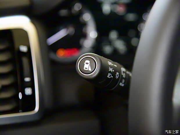 东风本田 本田UR-V 2017款 370TURBO 四驱尊享版