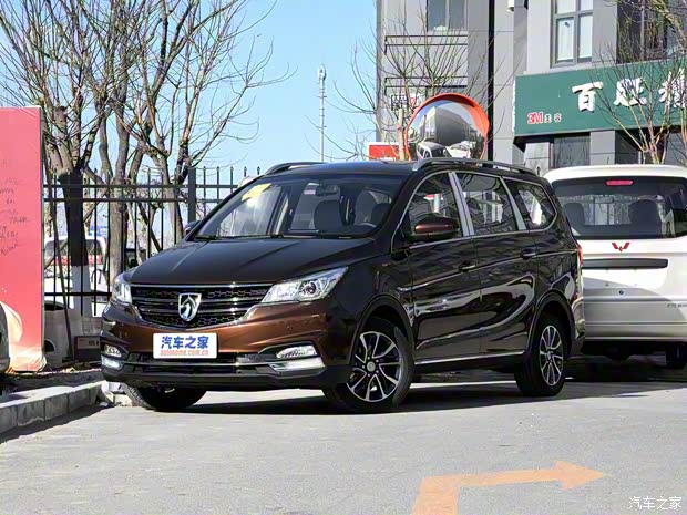 上汽通用五菱 寶駿730 2017款 1.5T DCT風尚型 7座 上汽通用五菱 寶駿730 2017款 1.5T DCT風尚型 7座