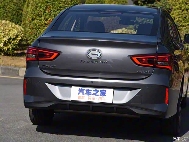 廣汽乘用車 傳祺GA4 2021款 235T 自動(dòng)尊貴版