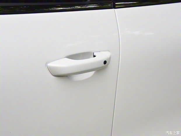 野马汽车 野马T70 2017款 T70S 运动版 1.8T CVT旗舰型