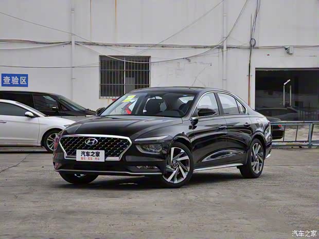 北京现代 名图 2021款 270TGDi DCT LUX尊贵版 北京现代 名图 2021款 270TGDi DCT LUX尊贵版