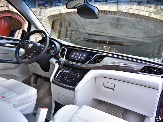 上汽通用别克 别克GL8 2017款 2.0T Avenir