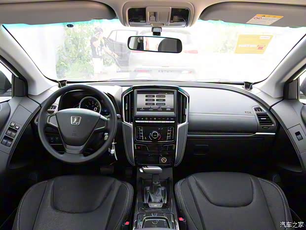 东风裕隆 优6 SUV 2017款 改款 1.6T 新创型 东风裕隆 优6 SUV 2017款 改款 1.6T 新创型