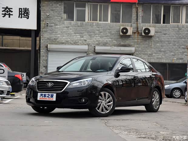 一汽奔騰 奔騰B90 2016款 十周年紀(jì)念版 1.8T 自動尊貴型 一汽奔騰 奔騰B90 2016款 十周年紀(jì)念版 1.8T 自動尊貴型