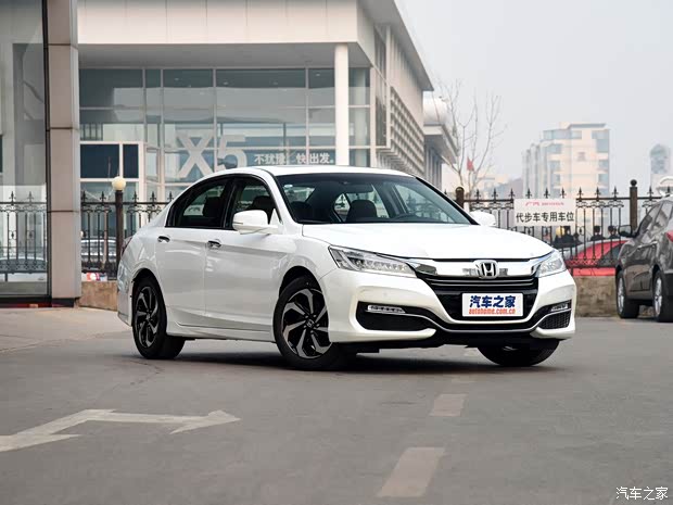 广汽本田 雅阁 2016款 2.4L 智尊版 广汽本田 雅阁 2016款 2.4L 智尊版