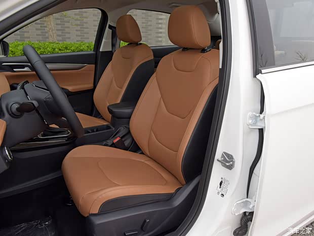 长安福特 福睿斯 2021款 1.5L 自动荣耀版