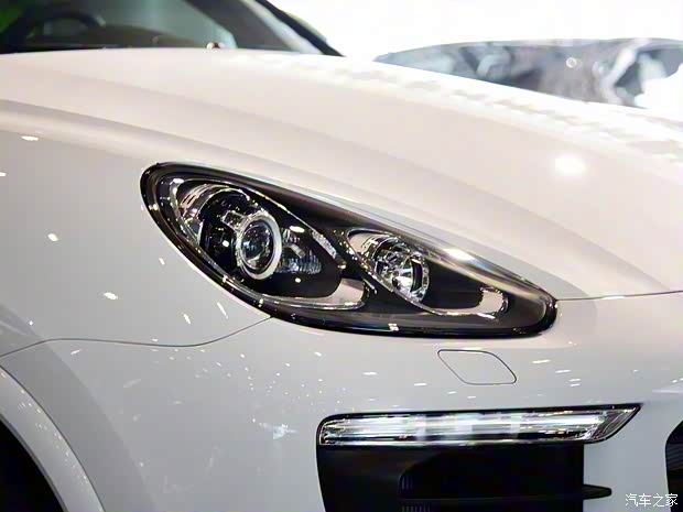 保時(shí)捷 Cayenne 2016款 Cayenne Platinum Edition 3.0T