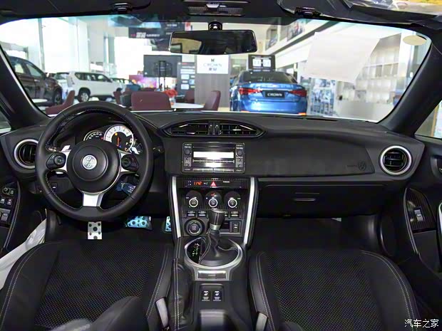 丰田(进口) 丰田86 2017款 2.0L 自动豪华型 丰田(进口) 丰田86 2017款 2.0L 自动豪华型