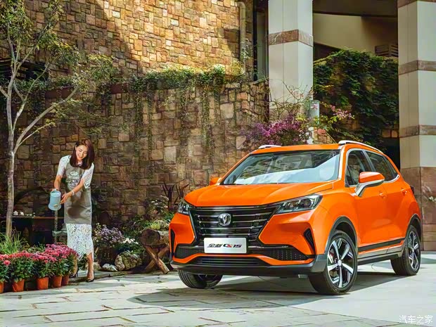 长安汽车 长安CS15 2021款 1.5L 自动进取型 长安汽车 长安CS15 2021款 1.5L 自动进取型