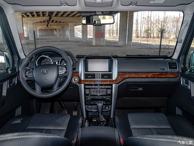 北京汽车 北京80 2016款 2.3T 自动尊贵版