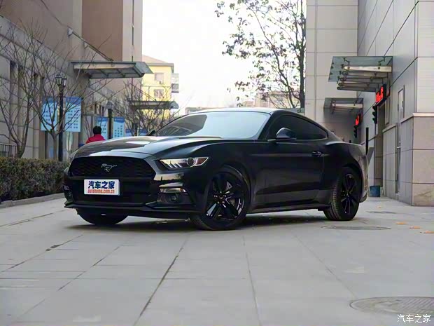福特(进口) Mustang 2017款 2.3T 性能版 福特(进口) Mustang 2017款 2.3T 性能版