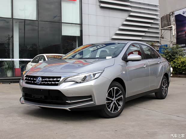 东风启辰 启辰D60 2018款 1.6L CVT舒适版 东风启辰 启辰D60 2018款 1.6L CVT舒适版