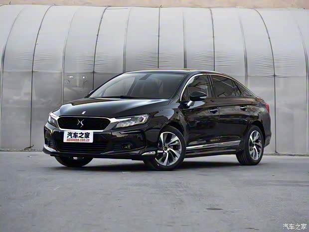 長(zhǎng)安標(biāo)致雪鐵龍 DS 5LS 2018款 30THP 尊貴型 長(zhǎng)安標(biāo)致雪鐵龍 DS 5LS 2018款 30THP 尊貴型