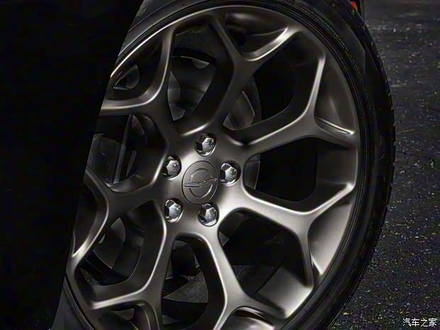 克萊斯勒(進口) 克萊斯勒300 2016款 S Alloy Edition 克萊斯勒(進口) 克萊斯勒300 2016款 S Alloy Edition