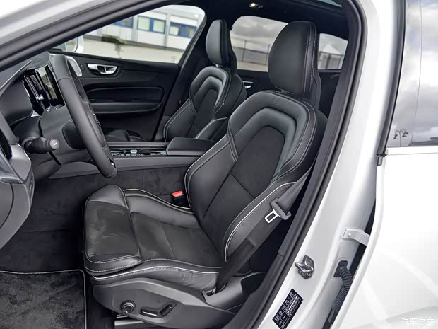 沃尔沃(进口) 沃尔沃XC60(进口) 2017款 T8 基本型