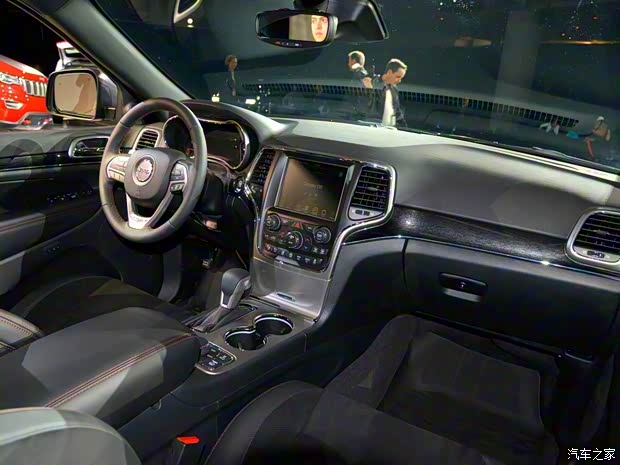 Jeep(进口) 大切诺基(进口) 2016款 Trailhawk Jeep(进口) 大切诺基(进口) 2016款 Trailhawk