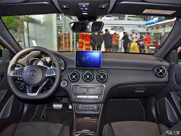 奔馳(進口) 奔馳A級 2016款 A 200 賽道版