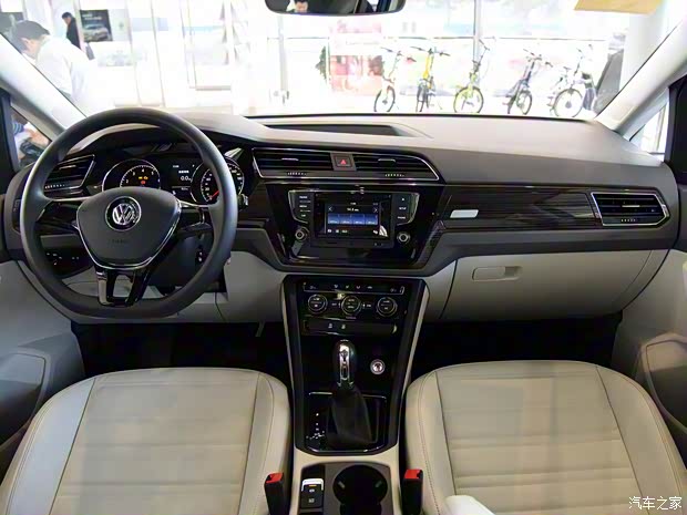 上汽大众 途安 2016款 途安L 280TSI DSG舒适版