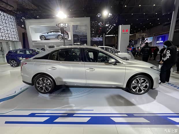 一汽红旗 红旗E-QM5 2021款 基本型