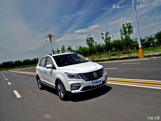 上汽通用五菱 寶駿560 2017款 1.5T DCT旗艦型