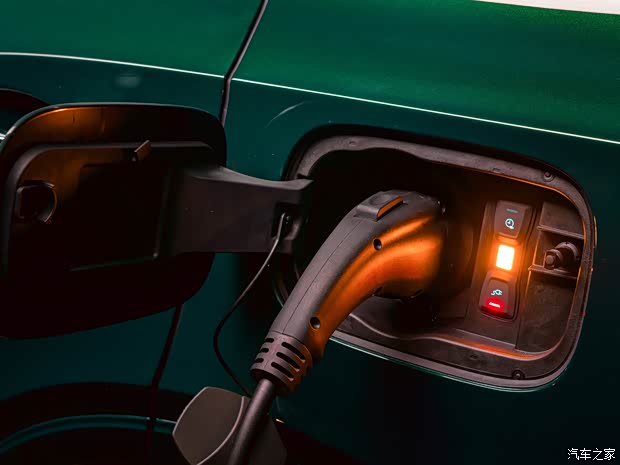 賓利 添越PHEV 2021款 Mulliner 3.0T PHEV