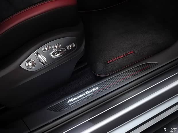 保时捷 Macan 2017款 Macan Turbo Exclusive Performance Edition