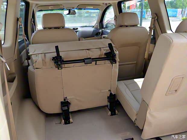 上汽通用五菱 五菱宏光 2016款 1.5L S1尊享型