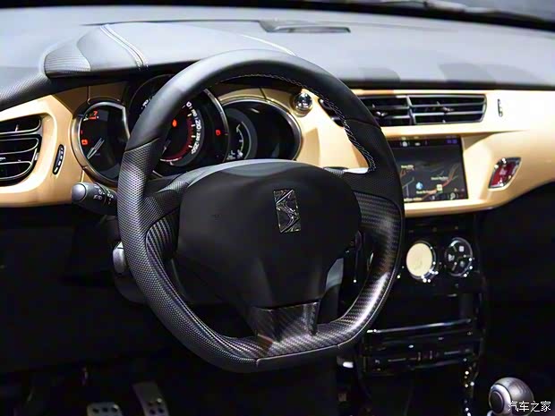 雪铁龙(进口) DS 3 2016款 CABRIO PERFORMANCE