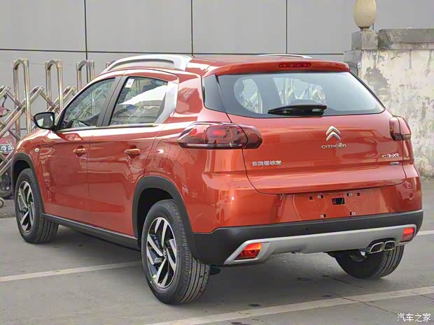 东风雪铁龙 雪铁龙C3-XR 2018款 230THP 手动先锋型 东风雪铁龙 雪铁龙C3-XR 2018款 230THP 手动先锋型