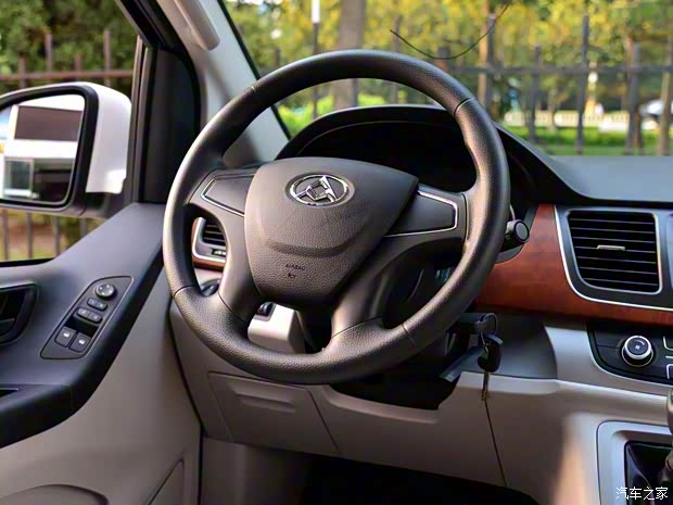 上汽大通 上汽大通G10 2016款 1.9T 手動柴油版 國V