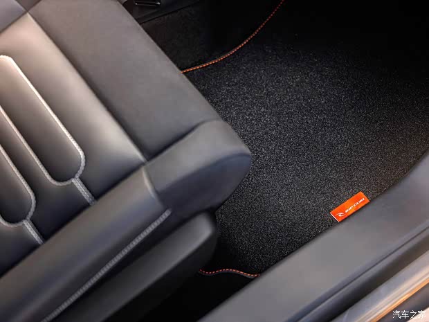 雪鐵龍(進口) 雪鐵龍C4 Cactus 2016款 Rip Curl Edition