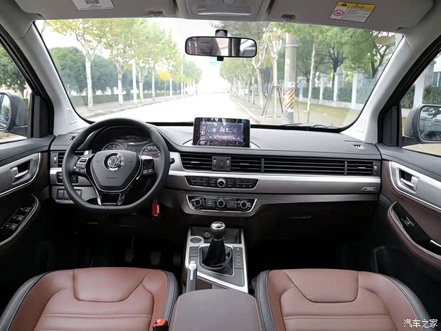 东风风行 风行SX6 2018款 1.6L 手动豪华型 东风风行 风行SX6 2018款 1.6L 手动豪华型