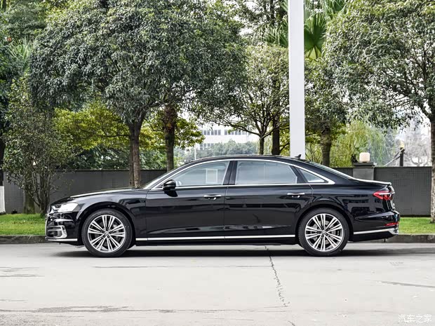 奥迪(进口) 奥迪A8 2021款 A8L 55 TFSI quattro 尊贵型