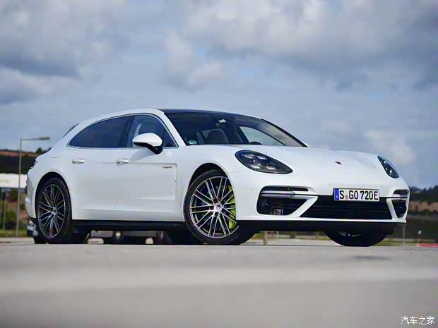 保时捷 Panamera新能源 2018款 Panamera Turbo S E-Hybrid Sport Turismo 4.0T 保时捷 Panamera新能源 2018款 Panamera Turbo S E-Hybrid Sport Turismo 4.0T