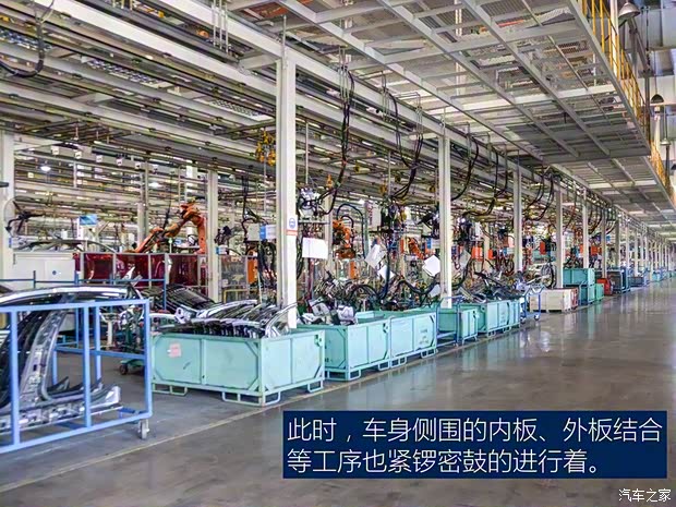 众泰汽车 众泰T700 2017款 1.8T 双离合旗舰型贺岁版 众泰汽车 众泰T700 2017款 1.8T 双离合旗舰型贺岁版