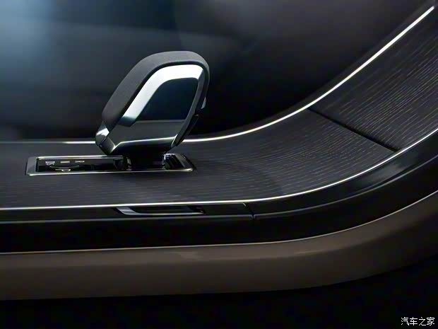 路虎(進(jìn)口) 攬勝星脈 2024款 基本型