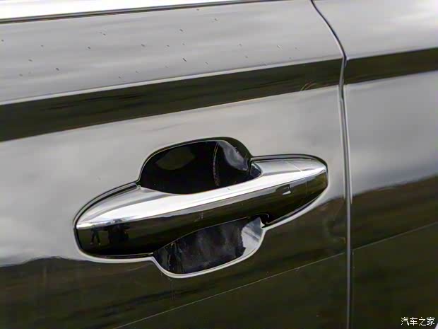 一汽红旗 红旗HS7 2021款 2.0T 自动两驱智联旗畅版 一汽红旗 红旗HS7 2021款 2.0T 自动两驱智联旗畅版