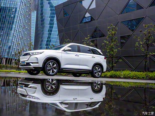 長(zhǎng)安汽車 長(zhǎng)安歐尚X7 EV 2020款 領(lǐng)航型405 長(zhǎng)安汽車 長(zhǎng)安歐尚X7 EV 2020款 領(lǐng)航型405