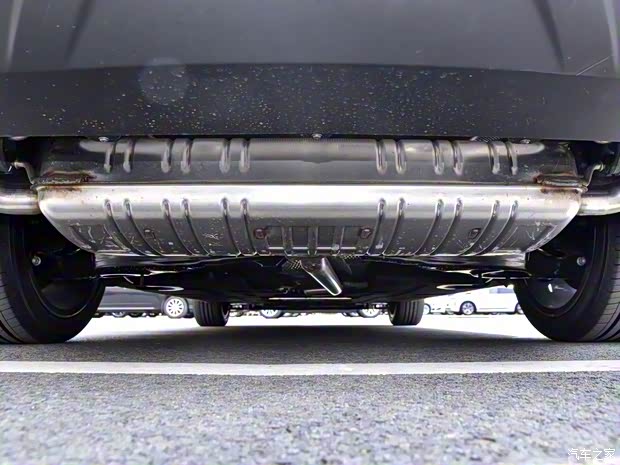 一汽红旗 红旗H5 2022款 1.8T 自动智联旗享版