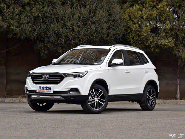 一汽奔騰 奔騰X40 2018款 網(wǎng)紅版 1.6L 手動豪華型