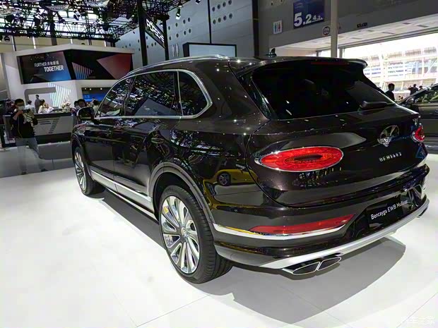 賓利 添越 2024款 4.0T V8 長軸距MULLINER版