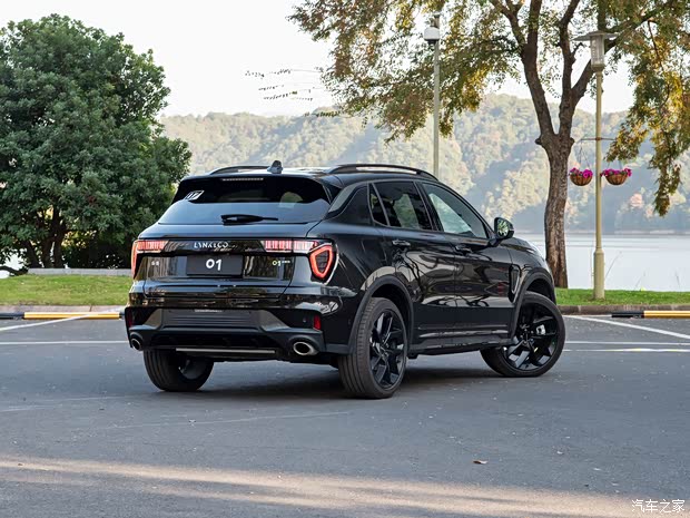 领克 领克01 2021款 2.0TD 四驱暗夜版