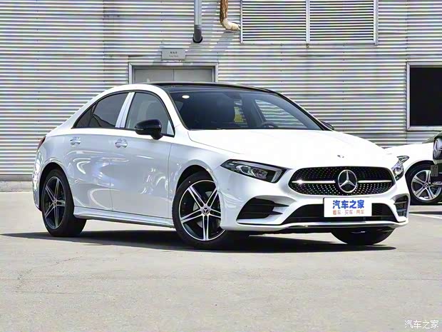 北京奔驰 奔驰A级 2020款 A 220 L 4MATIC 运动轿车 北京奔驰 奔驰A级 2020款 A 220 L 4MATIC 运动轿车