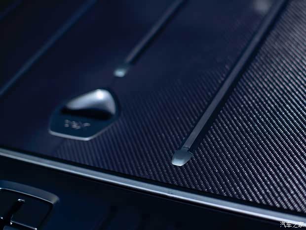 阿斯顿·马丁 阿斯顿·马丁DBX 2020款 4.0T V8 By Q 阿斯顿·马丁 阿斯顿·马丁DBX 2020款 4.0T V8 By Q