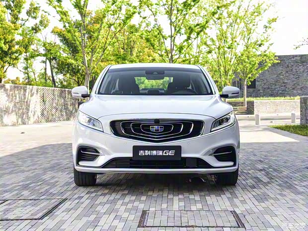 吉利汽车 博瑞GE新能源 2018款 PHEV 基本型